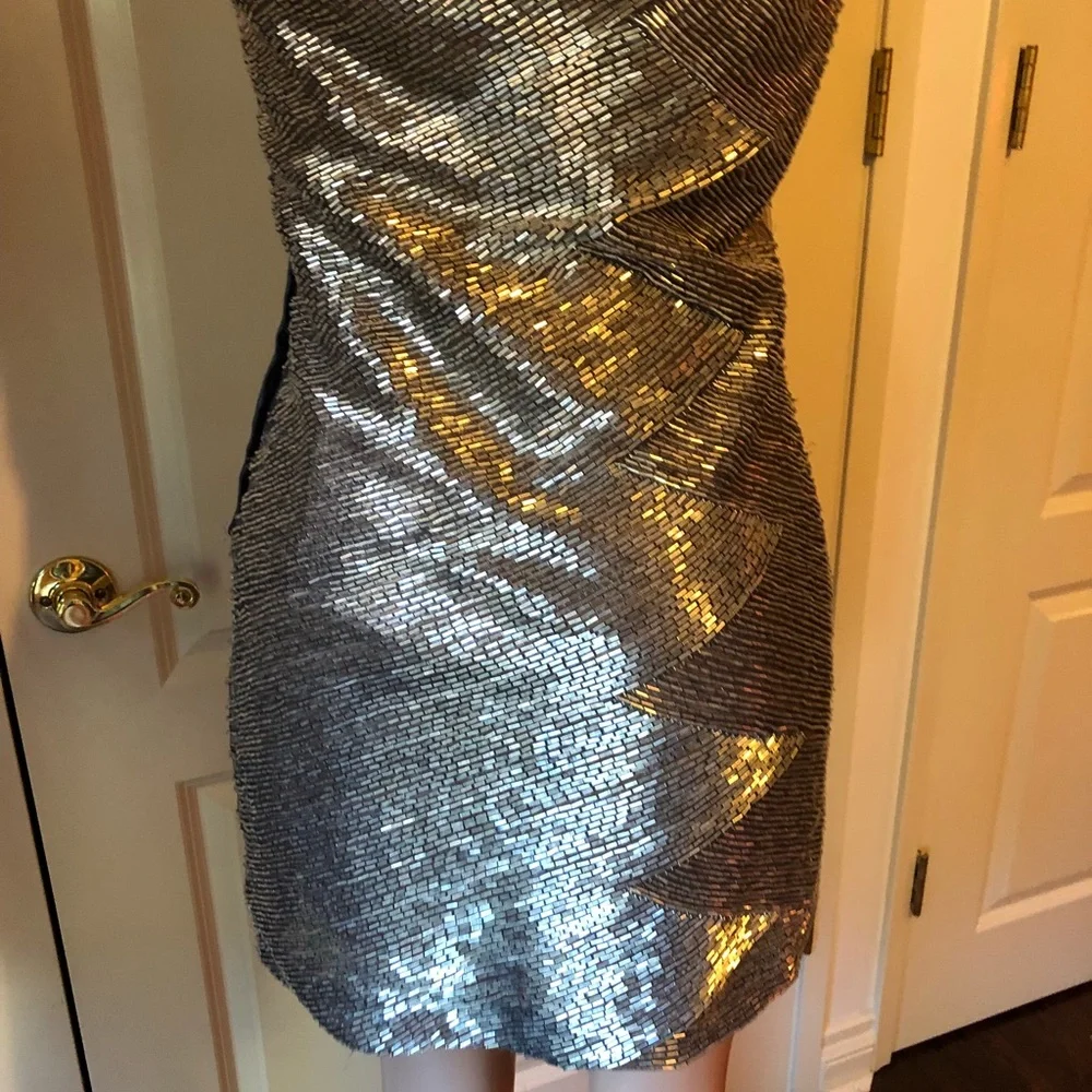 Valentino Dress Liquid Beads - Picture 3 of 8